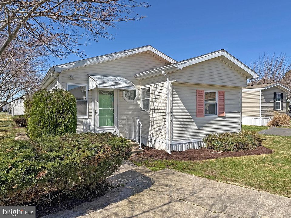 1st image of 21776 E St E #11
