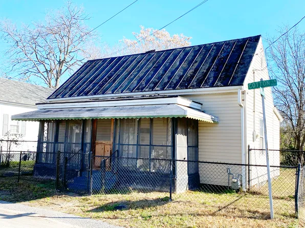 515 Cotton Ln, Kinston, NC 28501