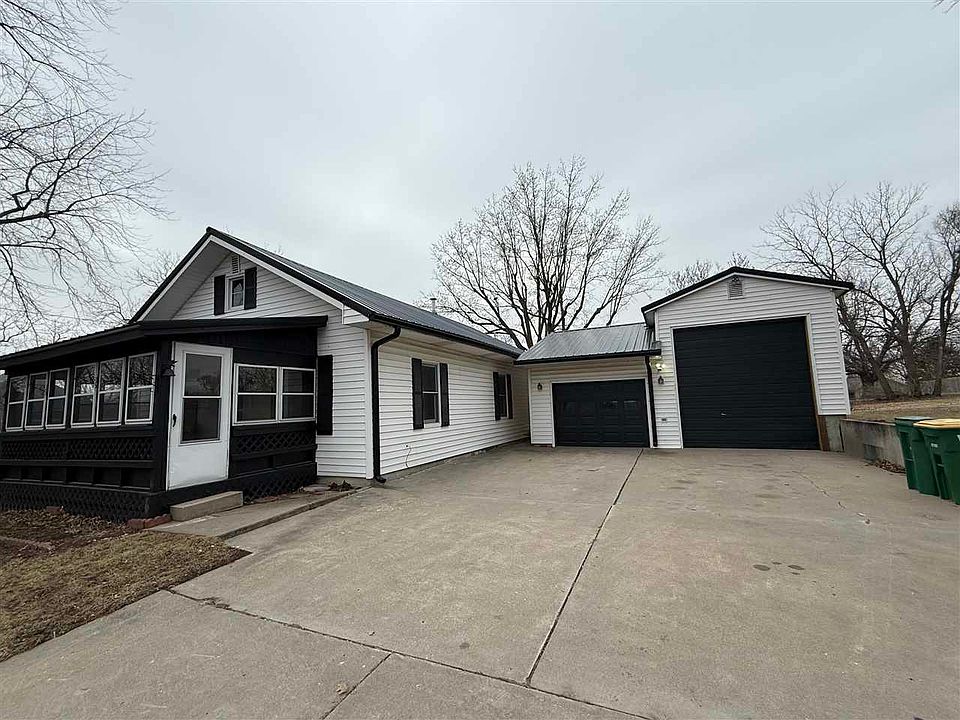 1st image of 507 E Batty St