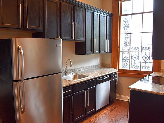 3rd image of 8-1306 Treme St #8