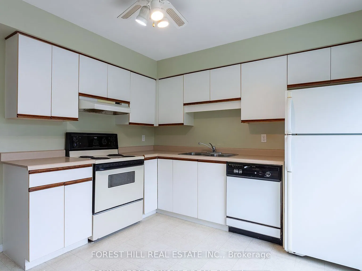 3 bed, $2,250 — Photo 4