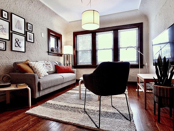 3rd image of 3621 N Humboldt Blvd #2