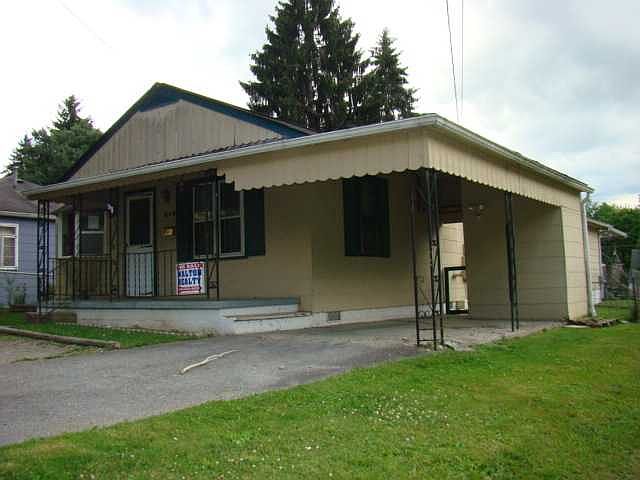1st image of 212 Glenn Ave