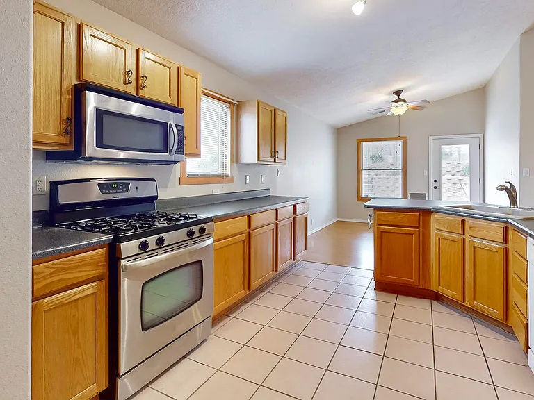 10543 Portofino Dr NW — Photo 11