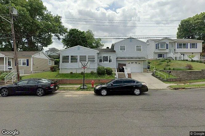 511 Lefferts St — Photo 15