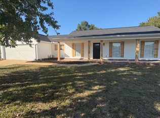 6620 Hibiscus Ln, Northport, AL 35473