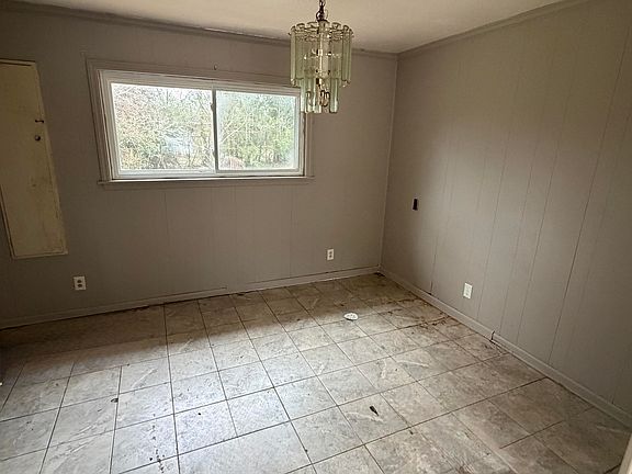 4th image of 615 Sea Isle Drive