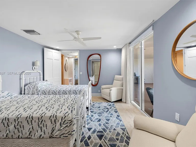 5245 Fisher Island Dr #5245 — Photo 34