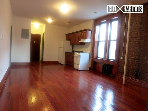 2nd image of 1800 Lexington Ave APT 6S