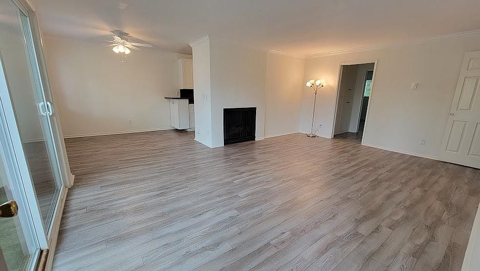 1st image of 522 Washington Ave #2