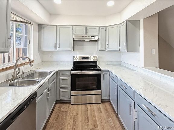 3rd image of 8215 S Fillmore Circle