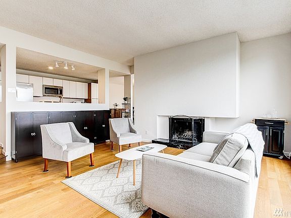 5th image of 3700 26th Pl W APT 401