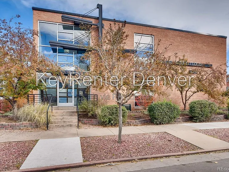 1032 N Clarkson St #307 — Photo 19