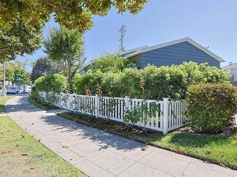 340 Glorietta Pl — Photo 58