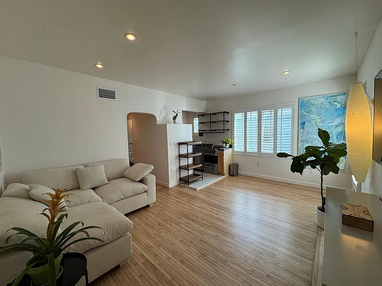 815 Euclid Ave #10 — Photo 10