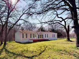 14394 Clifton Rd, Marietta, OK 73448