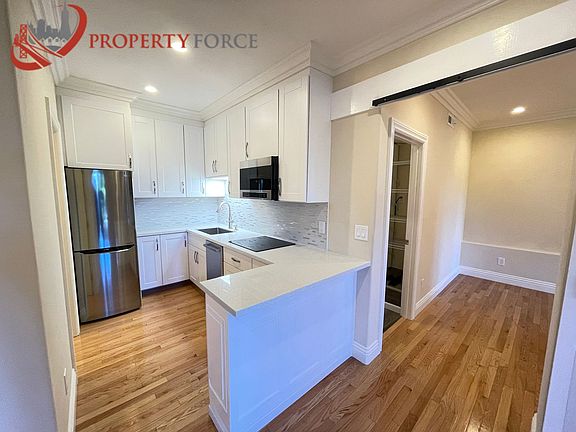 4th image of 291 Surrey St Unit A