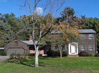 10 Millbrook Dr, Wilbraham, MA 01095