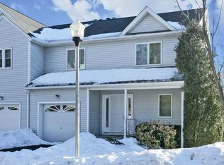 25 Larissa Ln, Thornwood, NY 10594
