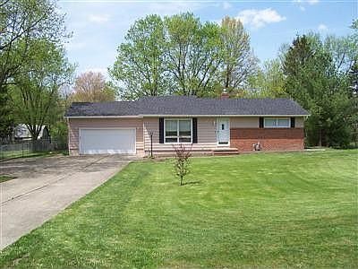 4th image of 8370 Fairlane Dr