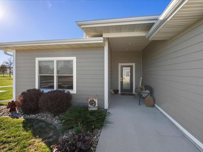 417 Golden Ln, Cedar Falls, IA, 50613