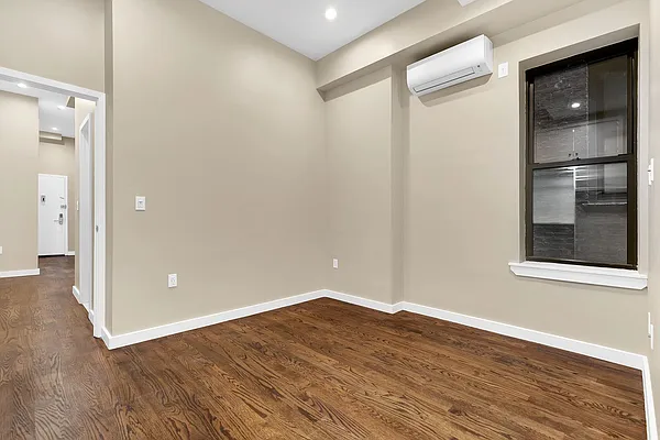 Rented by Cooper & Cooper Real Estate | media 6