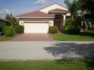 9069 Whitfield Dr, Estero, FL 33928