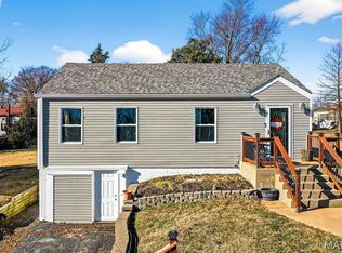 1923 Clare Ct, Saint Louis, MO 63114