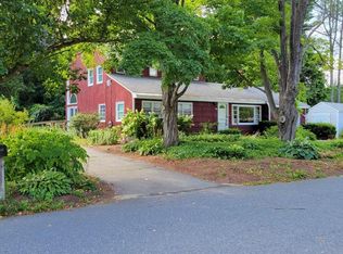 38 Bigelow Rd, Lancaster, MA 01523