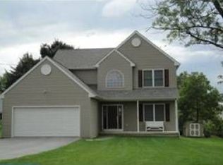 690 James St, Honey Brook, PA 19344