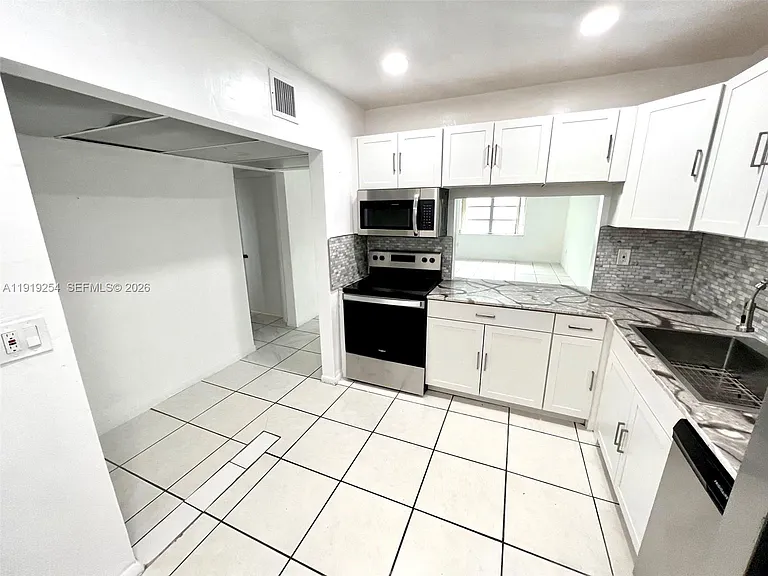 18900 NE 3rd Ct #531 — Photo 3