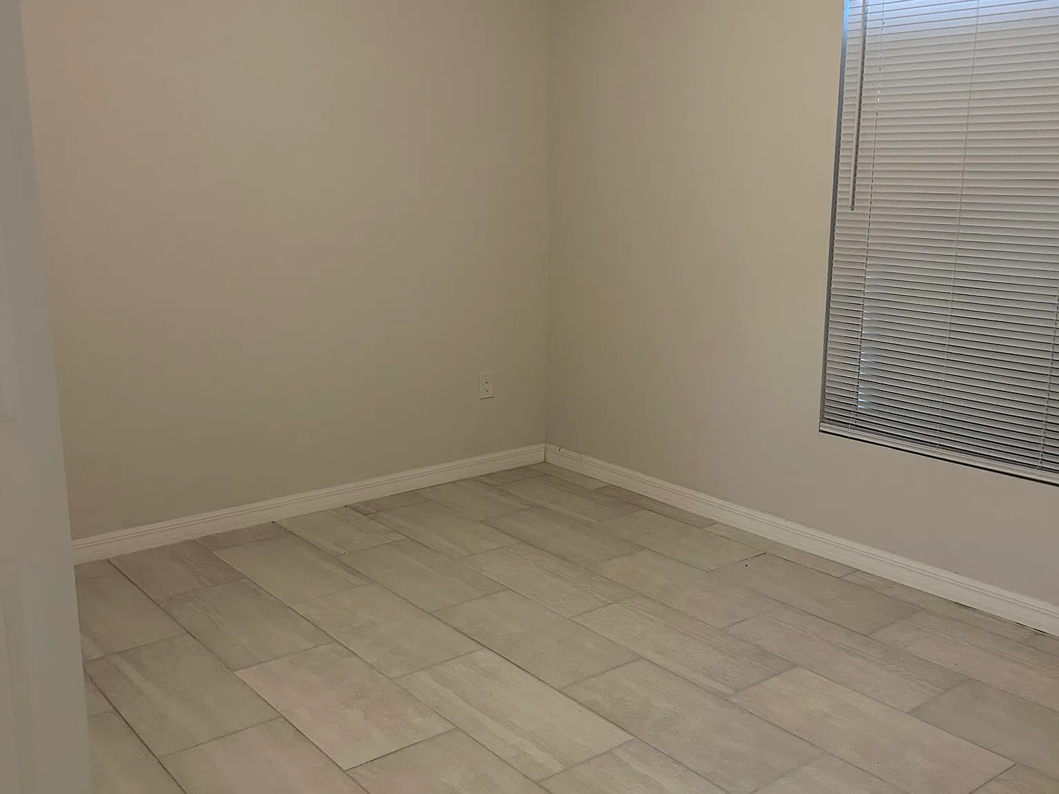 3 bed, 1502 sqft, $1,900 — Photo 2