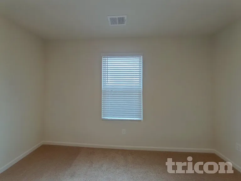 4012 Reinfield Dr — Photo 12