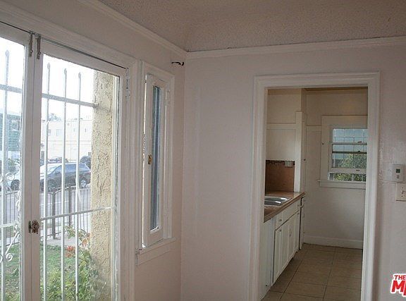 from Dining Room to Kitchen