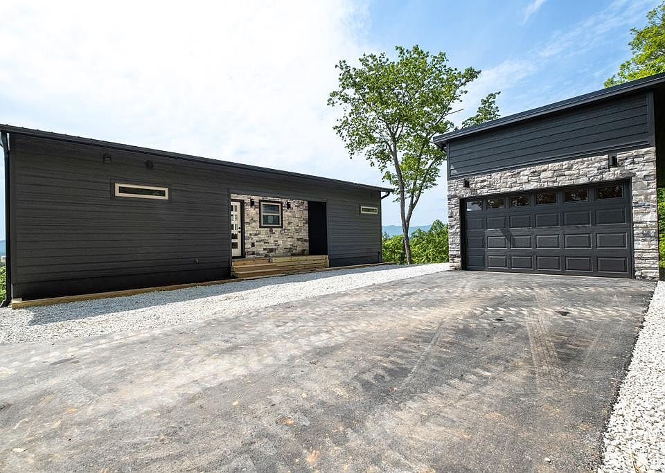 1st image of 267 Trailwood Way
