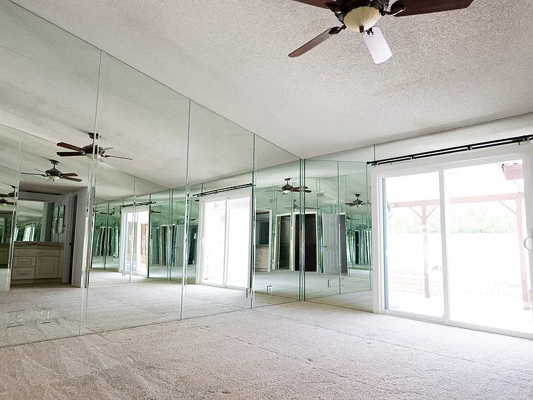 4433 Live Oak Dr — Photo 27