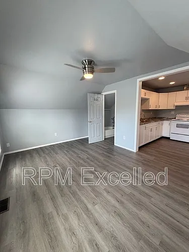 717 W Stewart #C Photo 1 717 W Stewart #C Photo 1