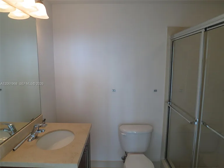 79 SW 12th St #UPH4001 — Photo 27