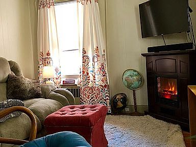 5th image of 22 Armstrong Ave