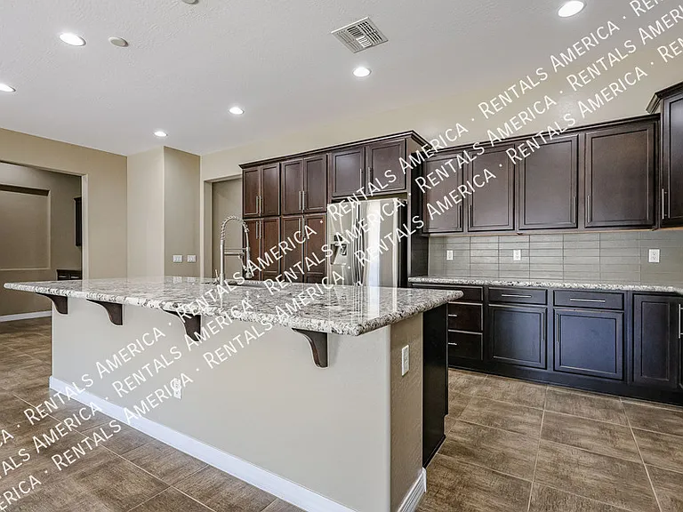 3325 E Coconino Dr — Photo 22