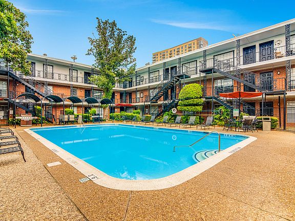 Welcome to Allen House Apartments in River Oaks, Houston