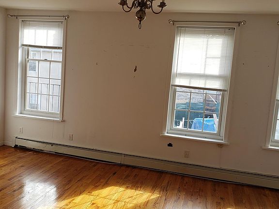 2nd image of 255-04 Northern Blvd #2