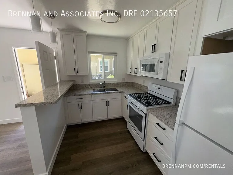4217 3rd Ave — Photo 3