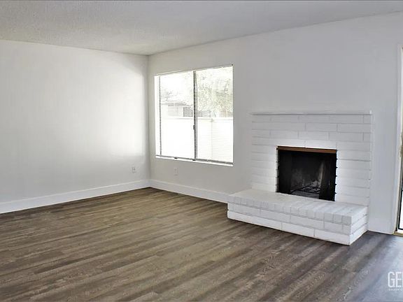 4th image of 6808 N Half Moon Dr
