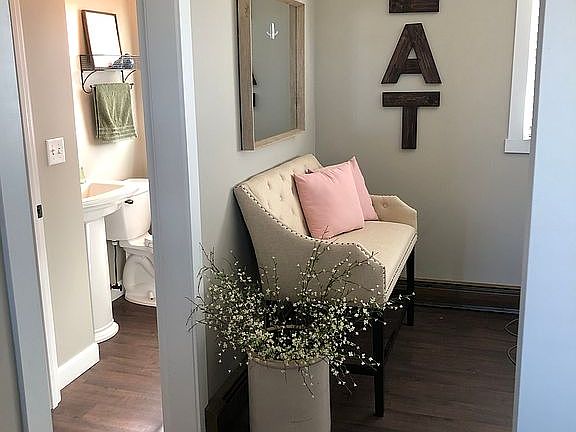 Sitting area in kitchen