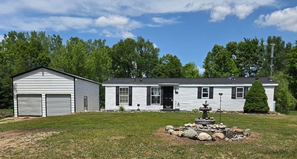 1st image of 475 Tyler Rd