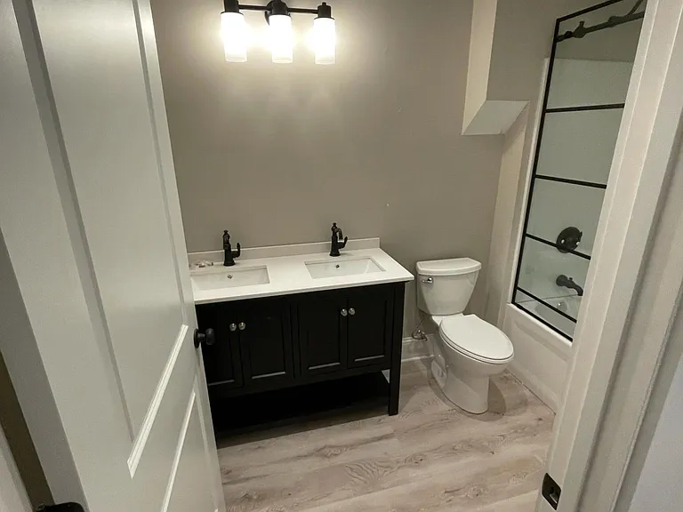 1401 Charles St #B — Photo 19