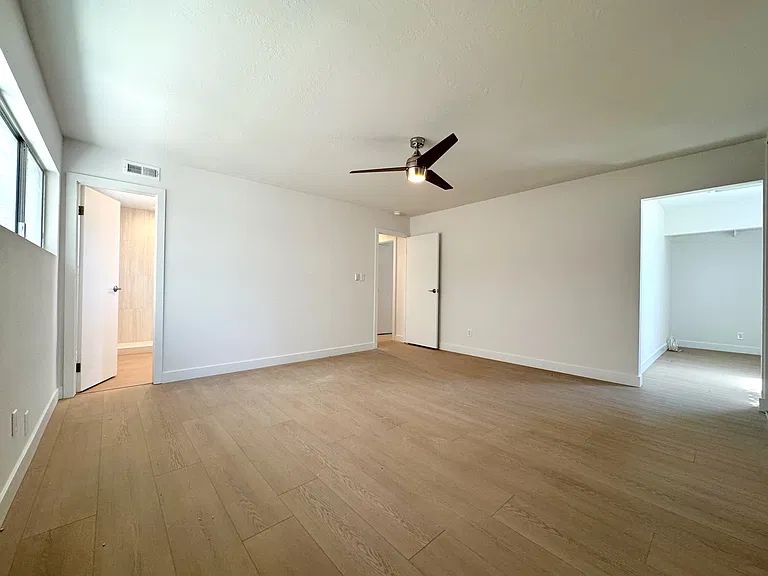 Primary suite