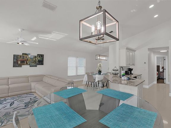 5th image of 156 BAREFOOT BEACH WAY