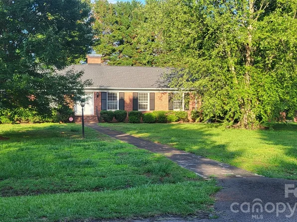 1934 Hayes Dr, Rock Hill, SC 29732
